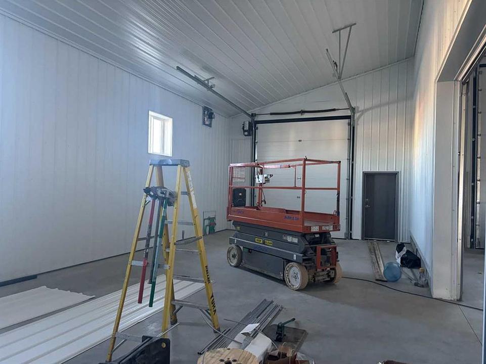 47017 21 Highway, Camrose, AB