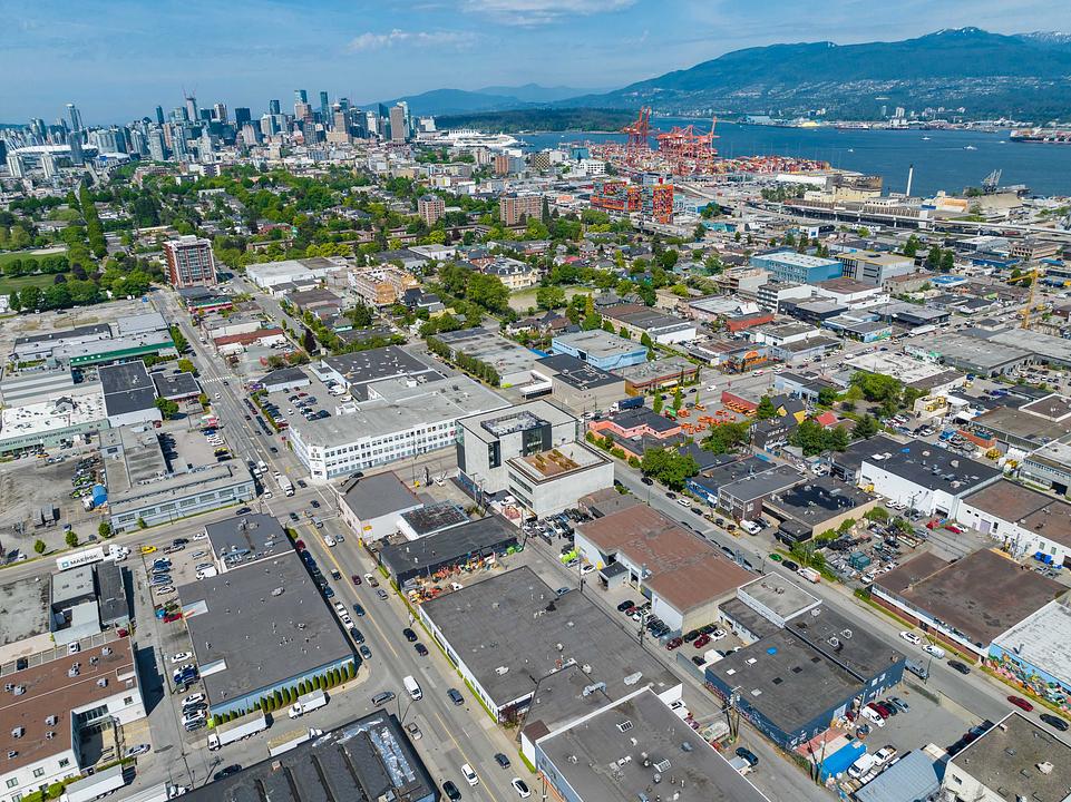 402 - 1308 Adanac Street, Vancouver, BC