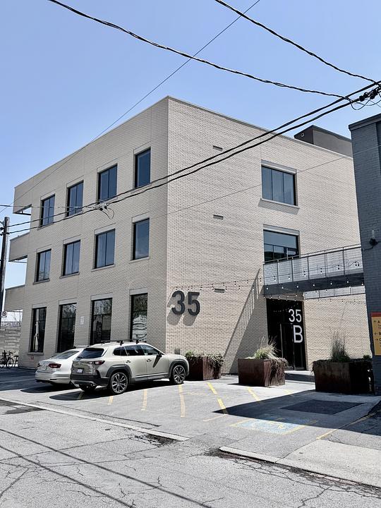100 - 35 Golden Avenue, Toronto, ON
