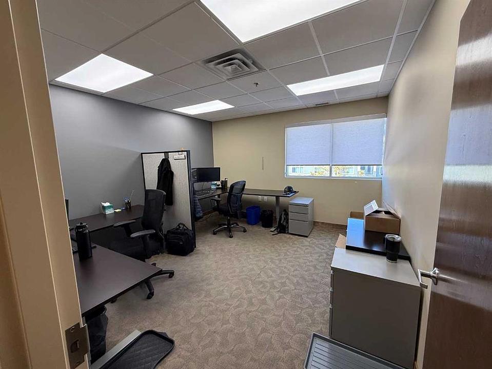 220 - 52 Gateway Drive Northeast, Airdrie, AB