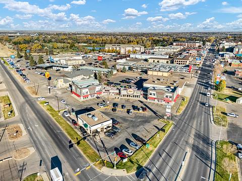 1290 Trans Canada Way South East, Medicine Hat, AB