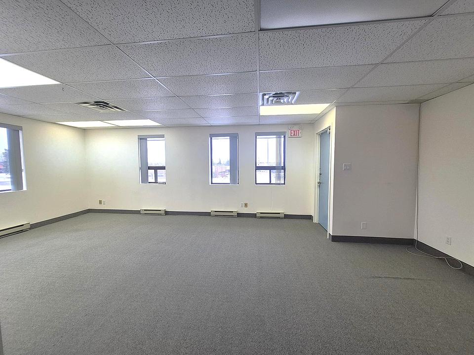 10 - 21 Concourse Gate, Ottawa, ON