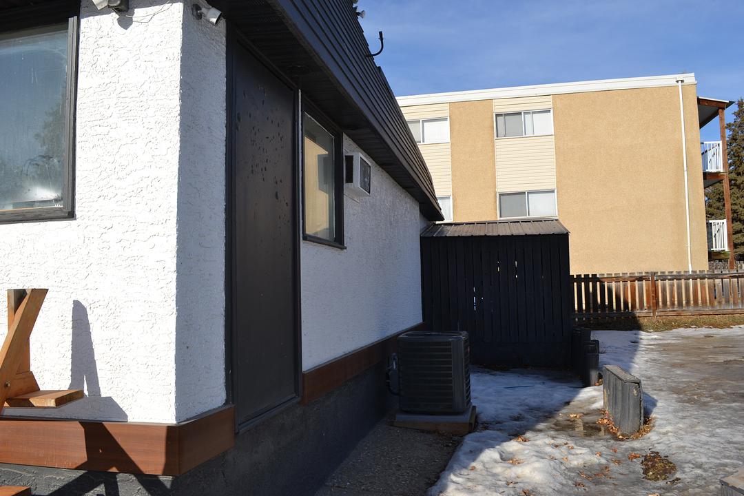 1 - 5501 45 Avenue, Red Deer, AB