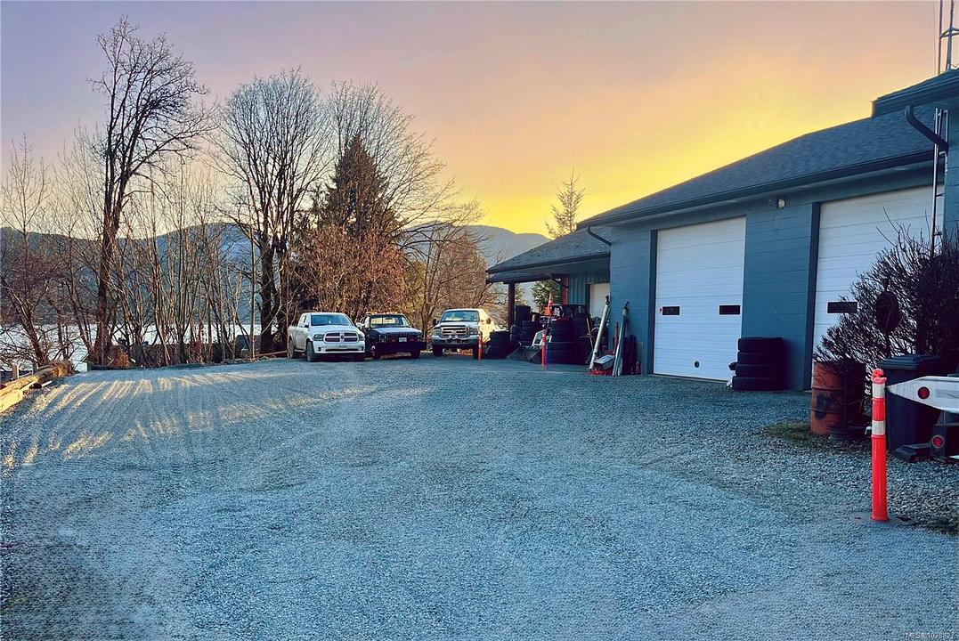 10514 Youbou Road, Youbou, BC