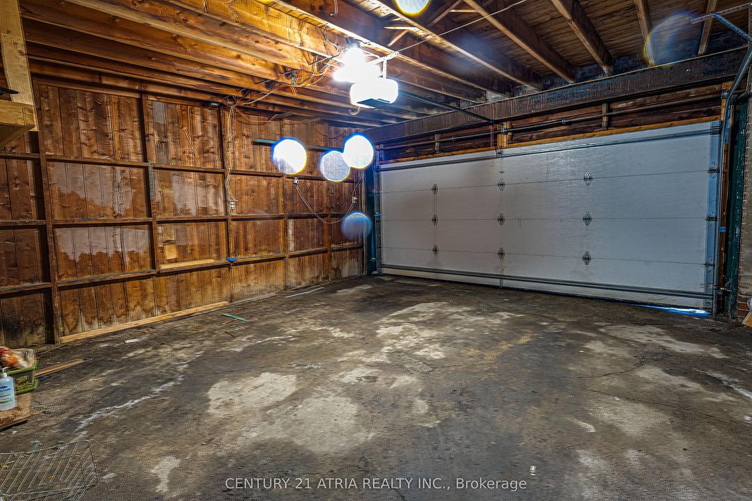 1564 Danforth Avenue, Toronto, ON