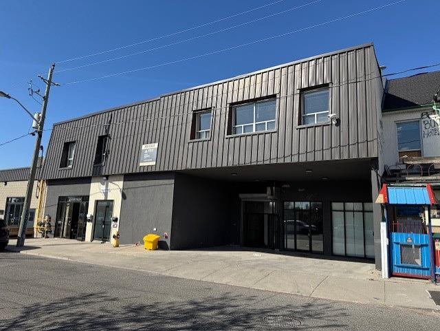 100 - 142 Cawthra Ave, Toronto, ON