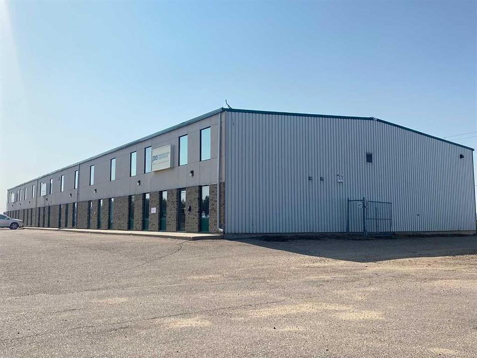 1,2,3 - 5914 51 Avenue, Lloydminster, AB