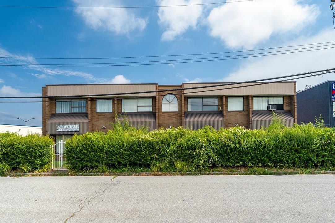 Russell Avenue, Burnaby, BC
