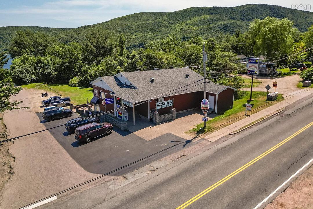 37867 Cabot Trail, Ingonish Beach, NS