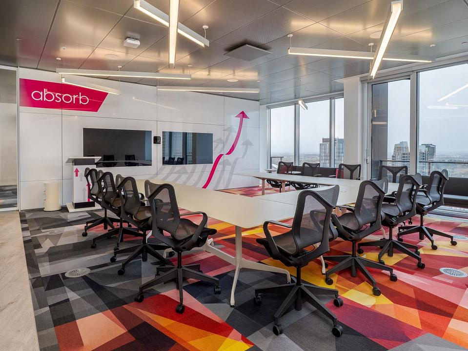 2500 - 685 Centre Street South, Calgary, AB