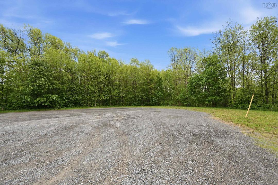 7800 Highway 14, Newport, NS