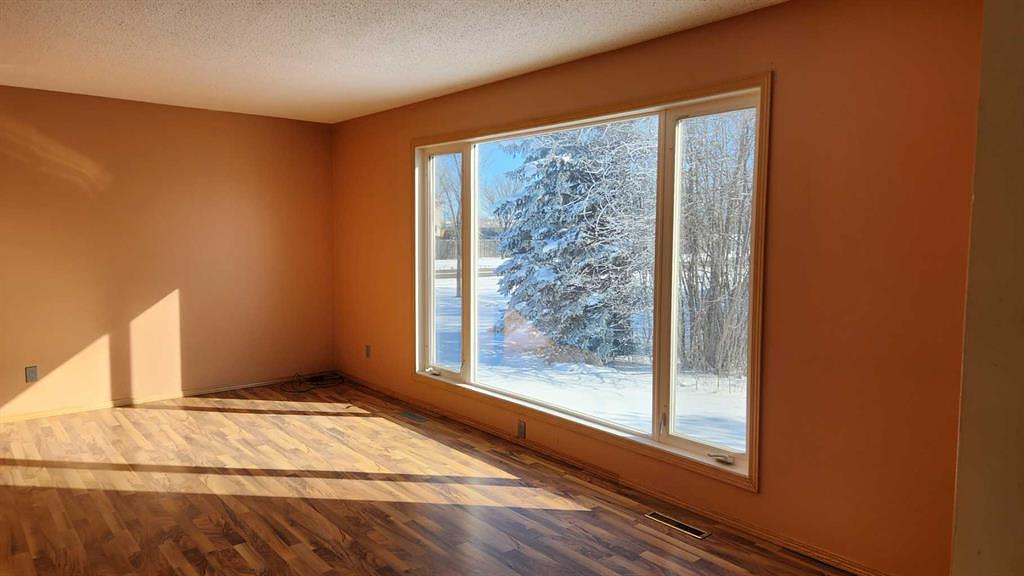 711038 HWY 40 Street, Grande Prairie, AB