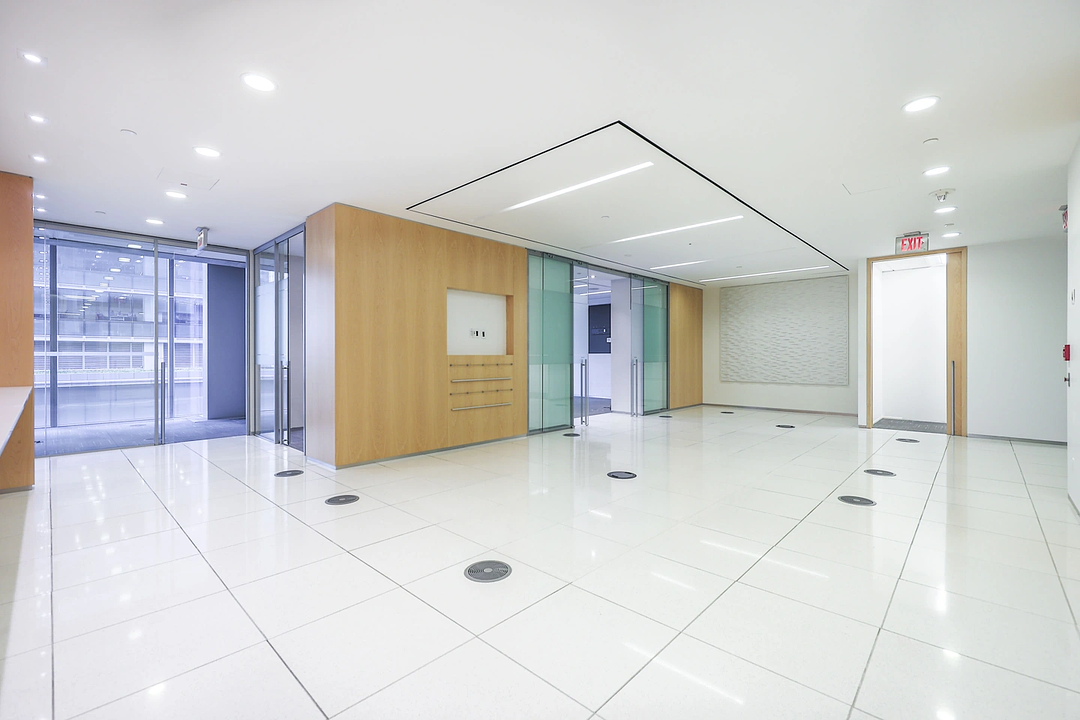 400 - 18 York Street, Toronto, ON