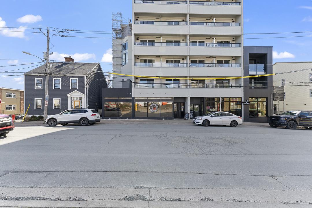 65 King Street, Dartmouth, NS