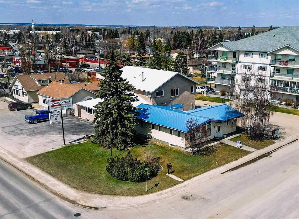 4530 54 Avenue, Olds, AB
