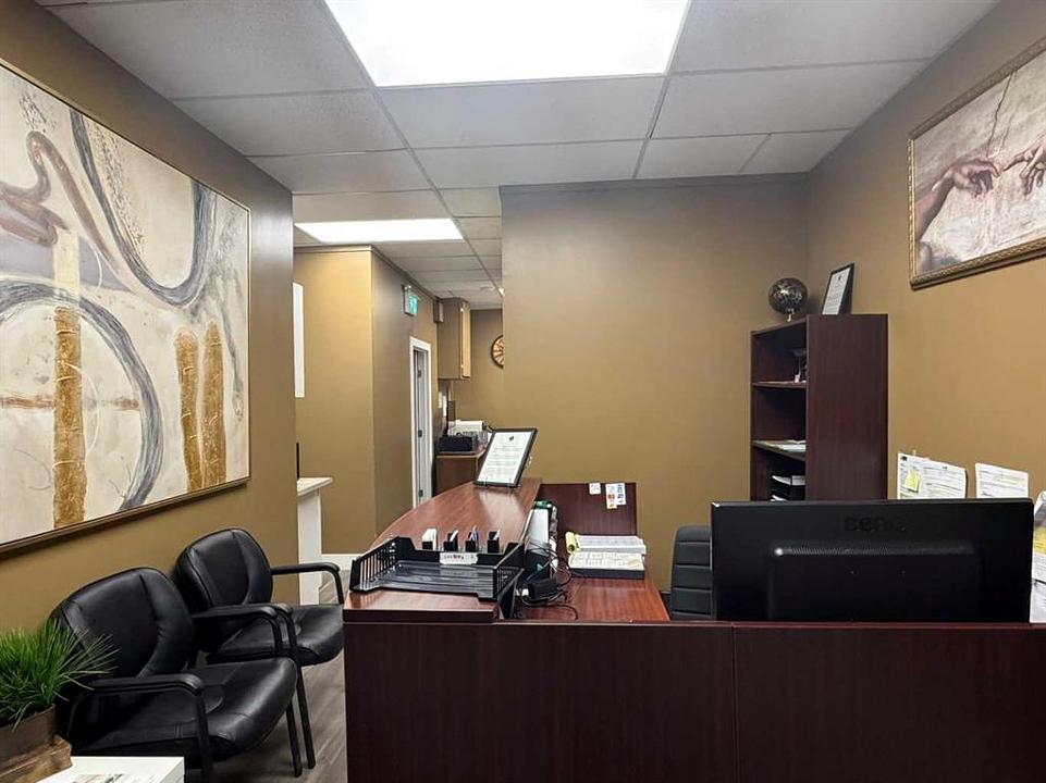 204 - 136 17 Avenue Northeast, Calgary, AB