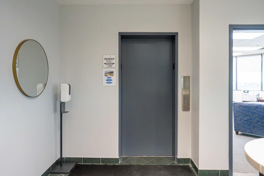 300 - 8001 Weston Rd, Vaughan, ON