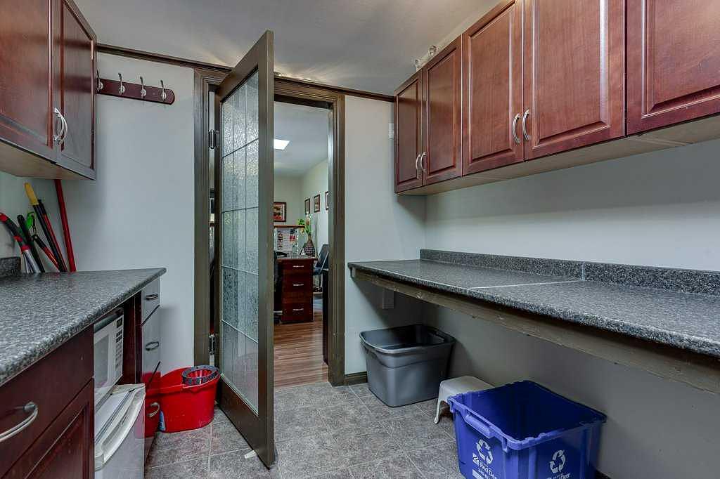 4606 48 Avenue, Red Deer, AB