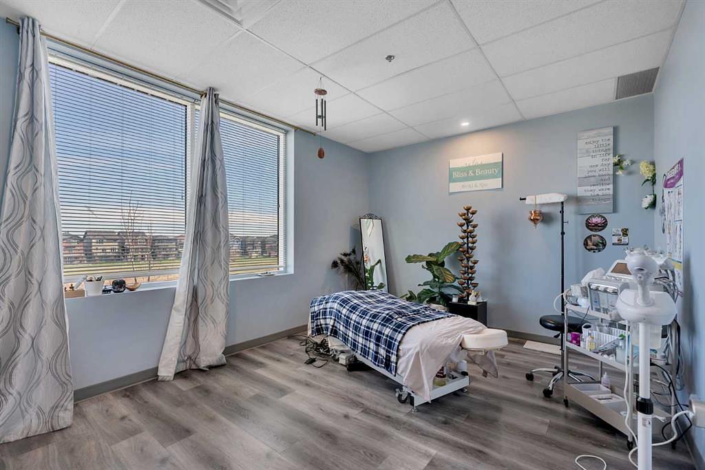 220 - 20 Saddlestone Drive Northeast, Calgary, AB