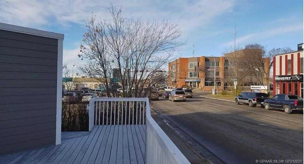 9731 100 Avenue, Grande Prairie, AB