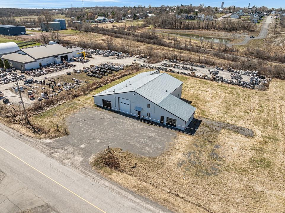 19 Terry Fox Drive, Vankleek Hill, ON