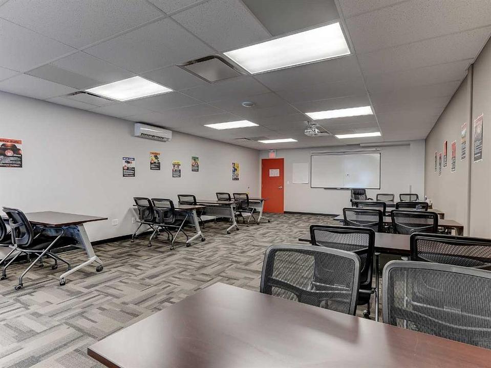 2nd Floor - 5531 70 Avenue, Lloydminster, AB
