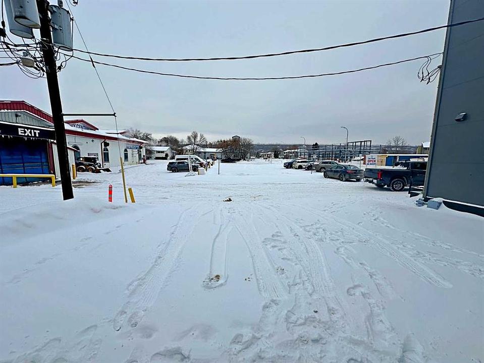 105 - 9904 Franklin Avenue, Fort McMurray, AB