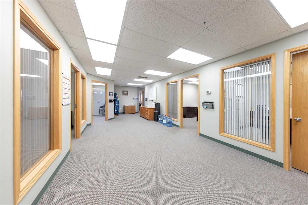 5912 50 Avenue, Lloydminster, AB