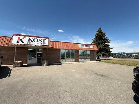 1710 31 Street North, Lethbridge, AB