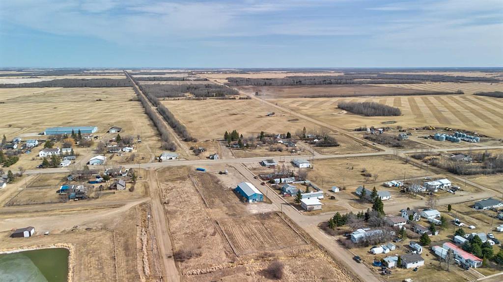 5024 50 Avenue South, Eaglesham, AB