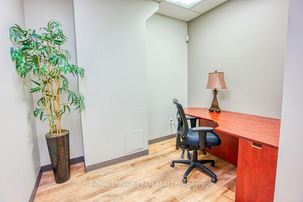 84 Centrepointe Drive, Ottawa, ON