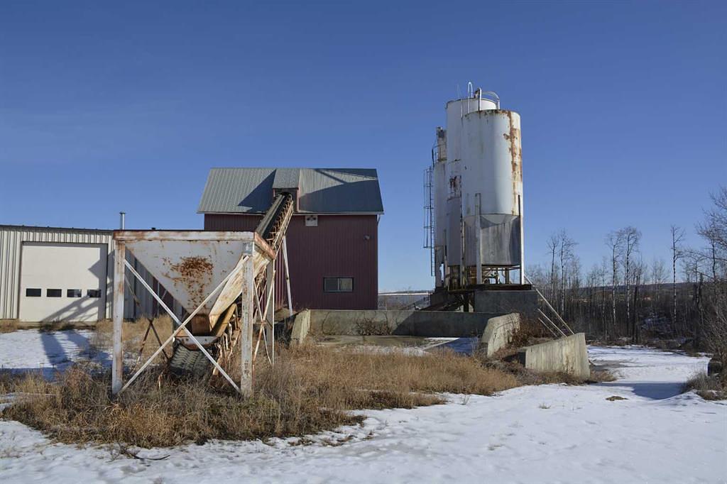 10601 77 Street, Peace River, AB