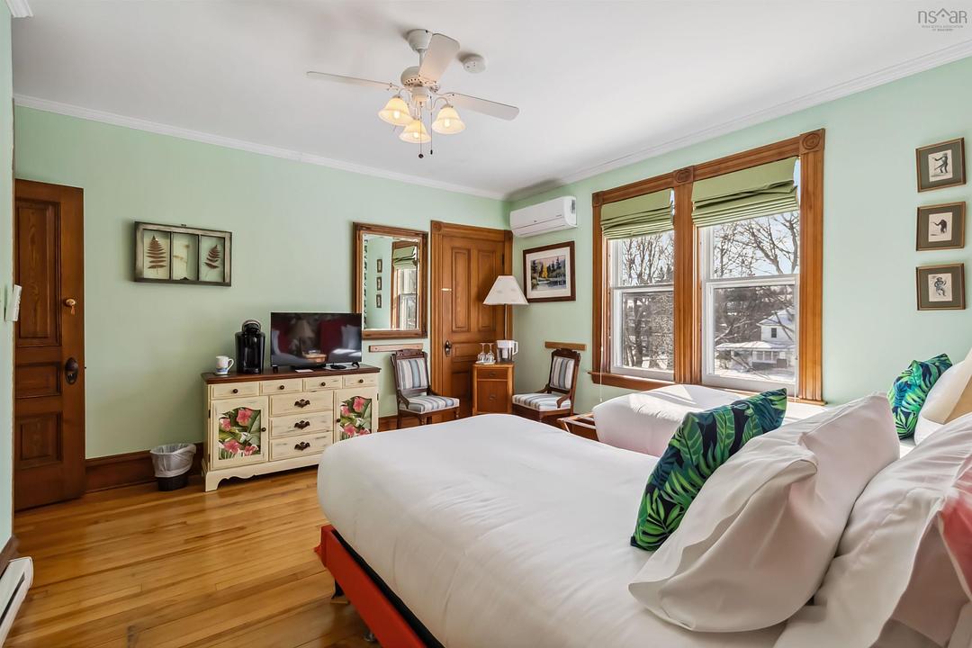 66 McDonald Street, Lunenburg, NS