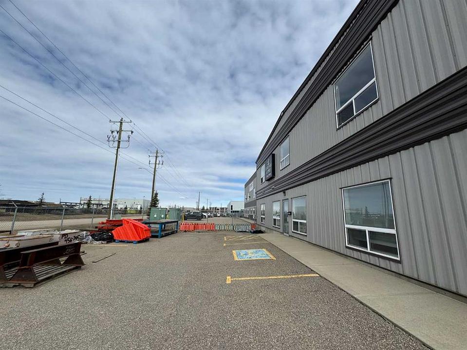 3912 68th Avenue, Leduc, AB