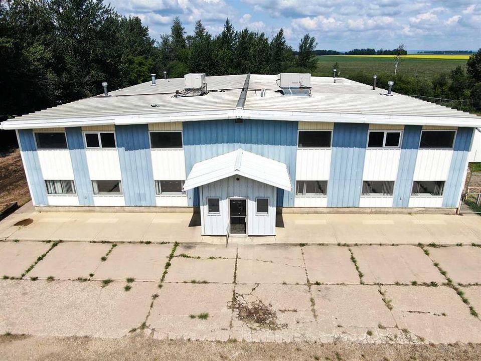 4120 - 53 Avenue, High Prairie, AB