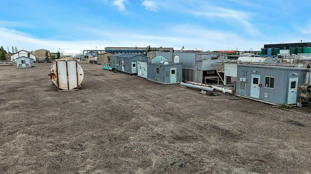 57 Mckenzie Drive, Penhold, AB