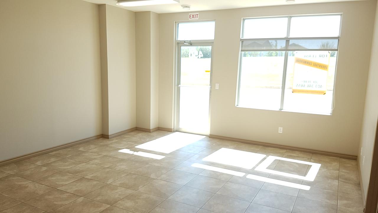 450 - 7700 76 Street Close, Red Deer, AB
