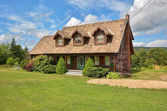 776 Nova Scotia 105, Boularderie East, NS
