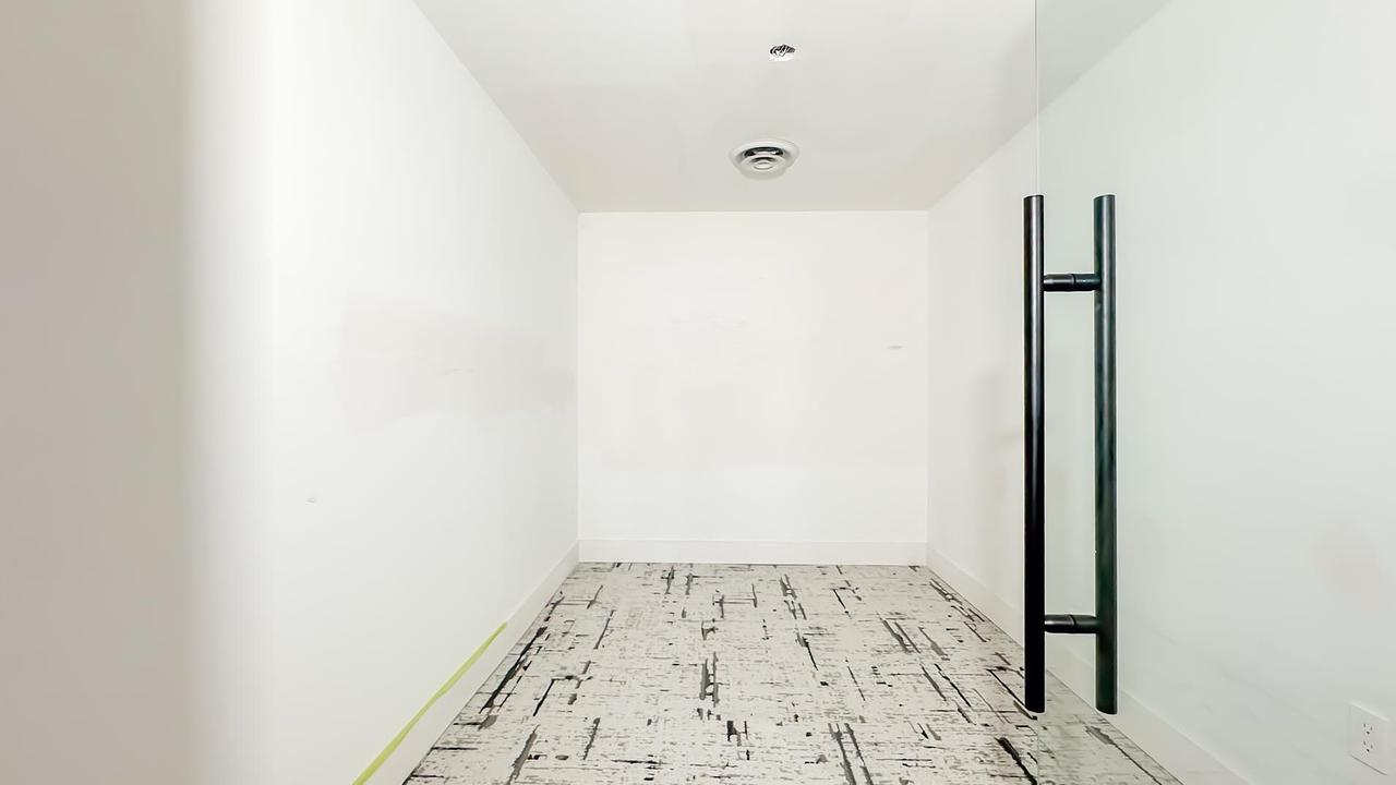 8273 Oak Street, Vancouver, BC