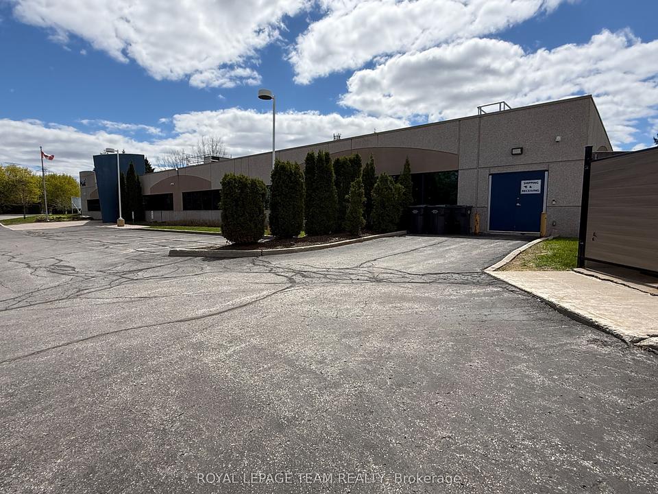 2490 Don Reid Drive, Ottawa, ON