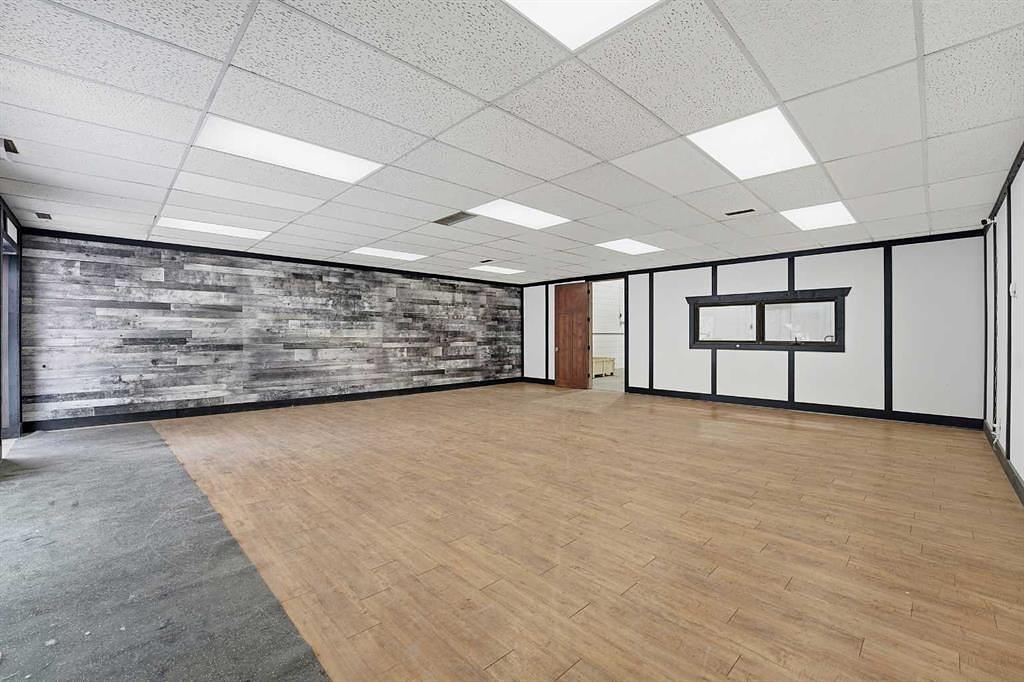 1 & 3 - 7611 49 Avenue, Red Deer, AB
