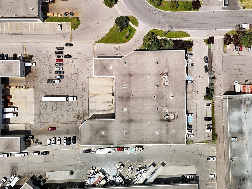 B - 1060 B Lorimar Drive, Mississauga, ON