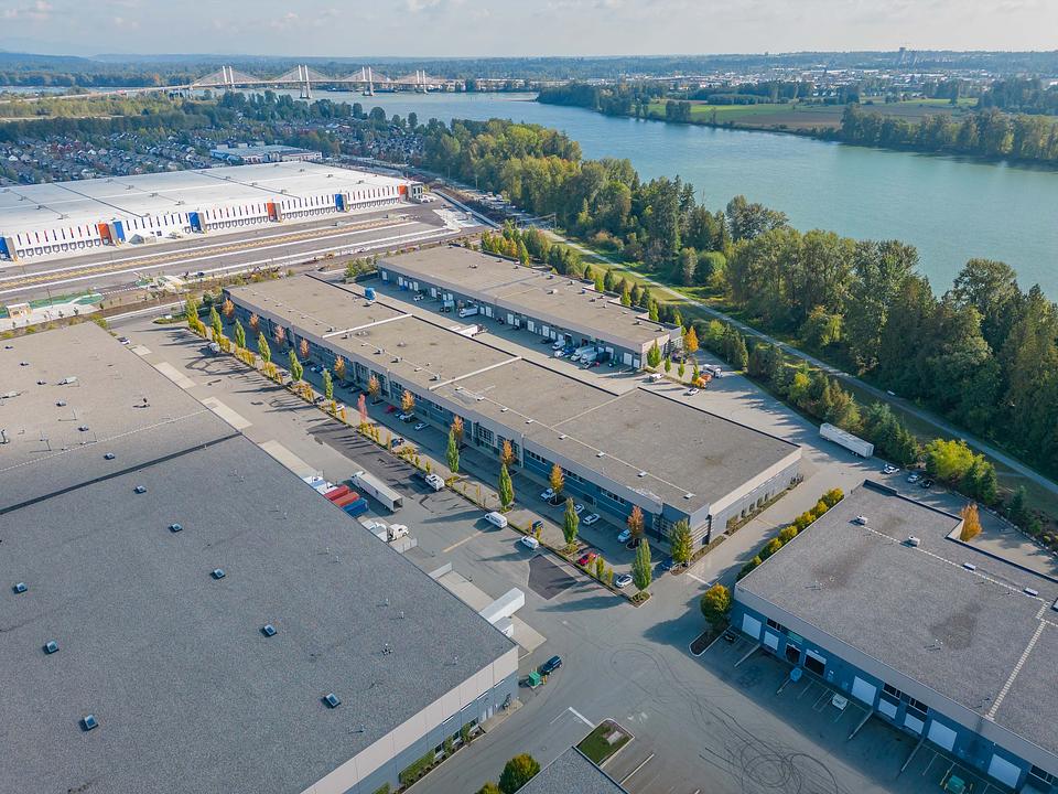 19100 Airport Way, Pitt Meadows, BC
