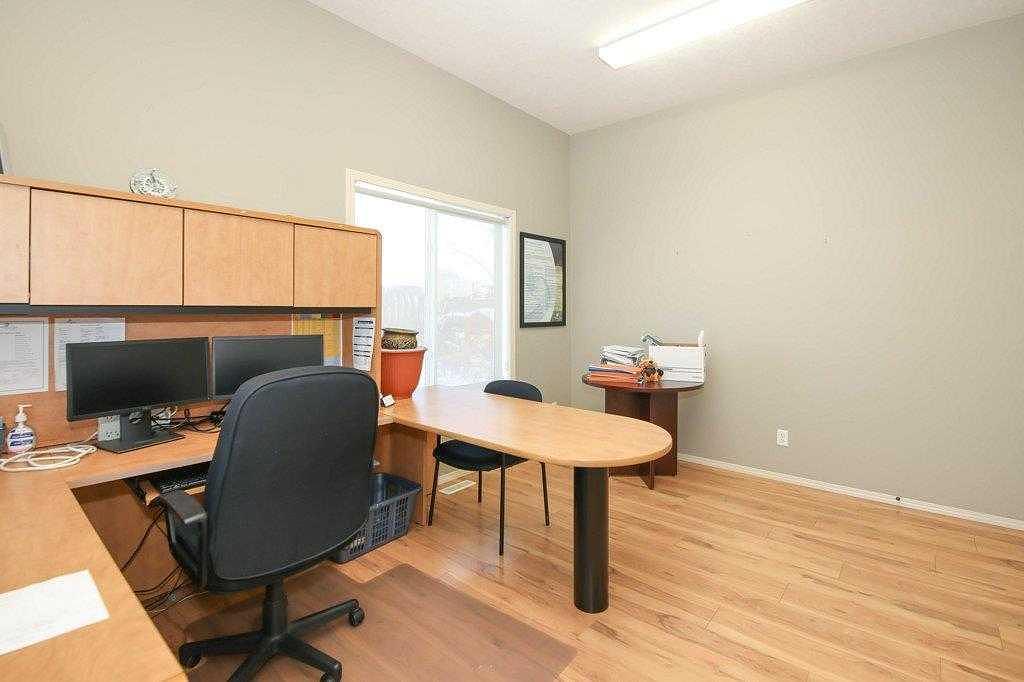 49A Avenue, Bentley, AB