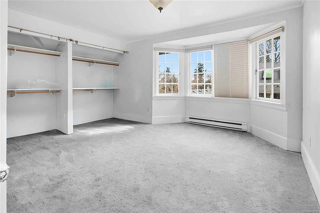 1043 Belmont Avenue, Victoria, BC