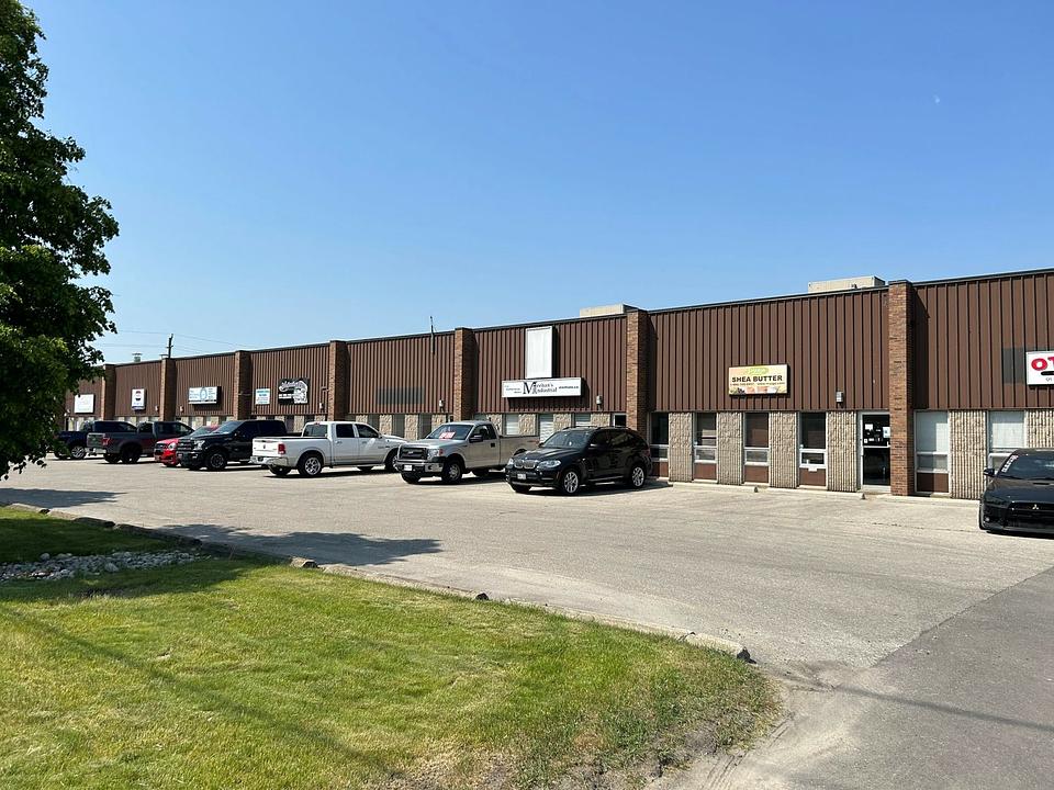 8 - 470 A Collier Macmillan Drive, Cambridge, ON