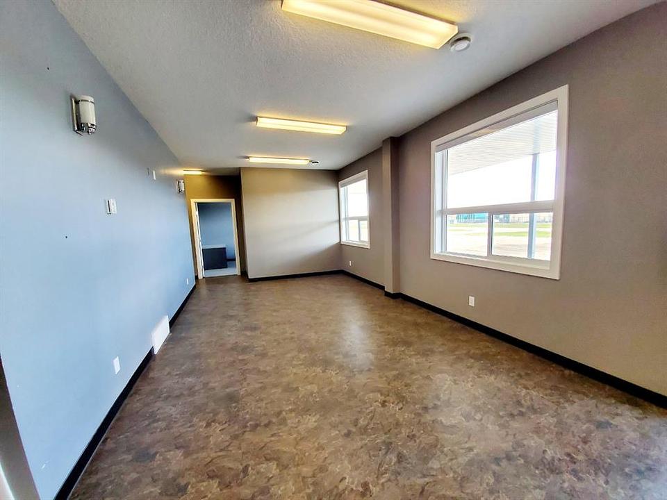 594058 - 125B range Road, Whitecourt, AB