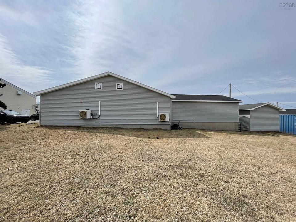 15 Pere Goirrior Avenue, Chéticamp, NS