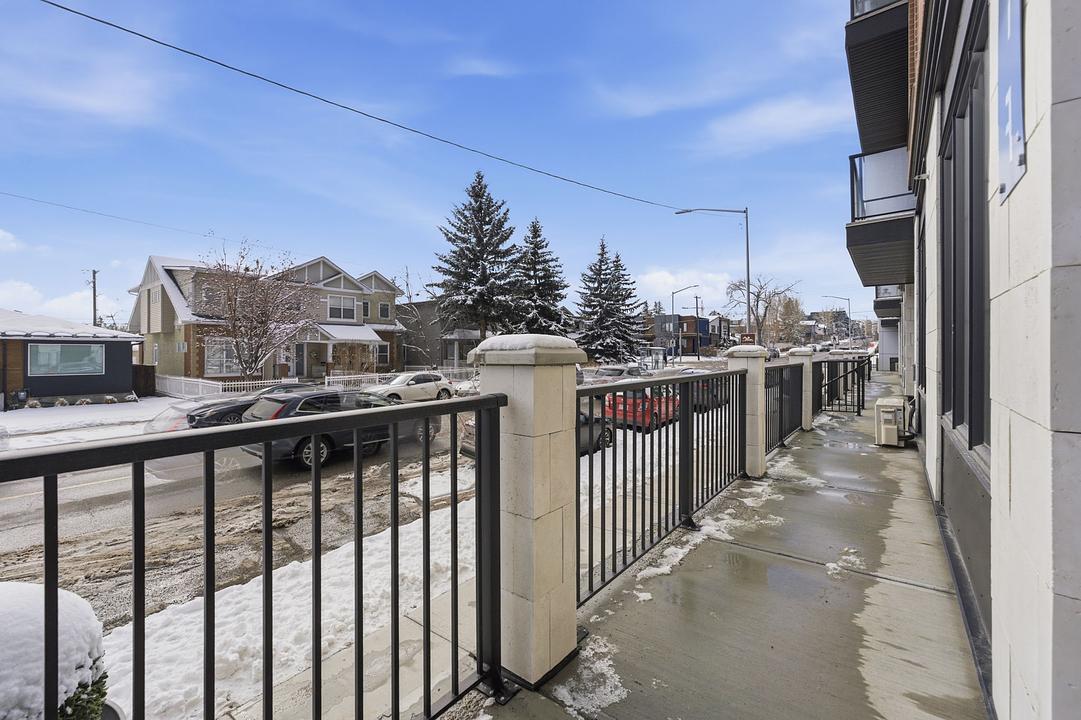111 - 3360 16 Street Southwest, Calgary, AB