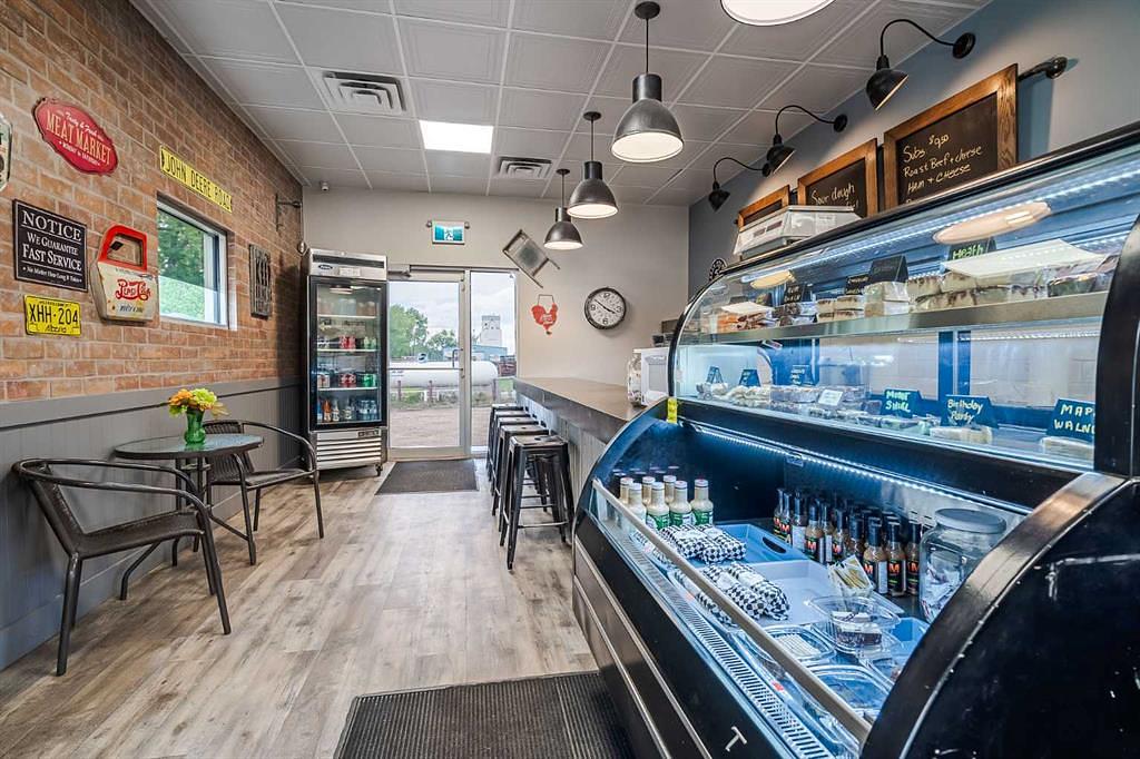20 Railway Avenue South, Marwayne, AB